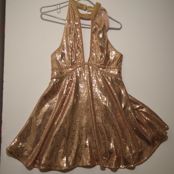 Free People Dresses & Skirts - ALL THAT GLITTERS FREE PEOPLE SEQUIN DRESS